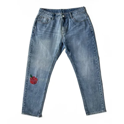 Fabricantes de jeans personalizados moda jeans danificados bordados calças jeans de cintura alta para homens